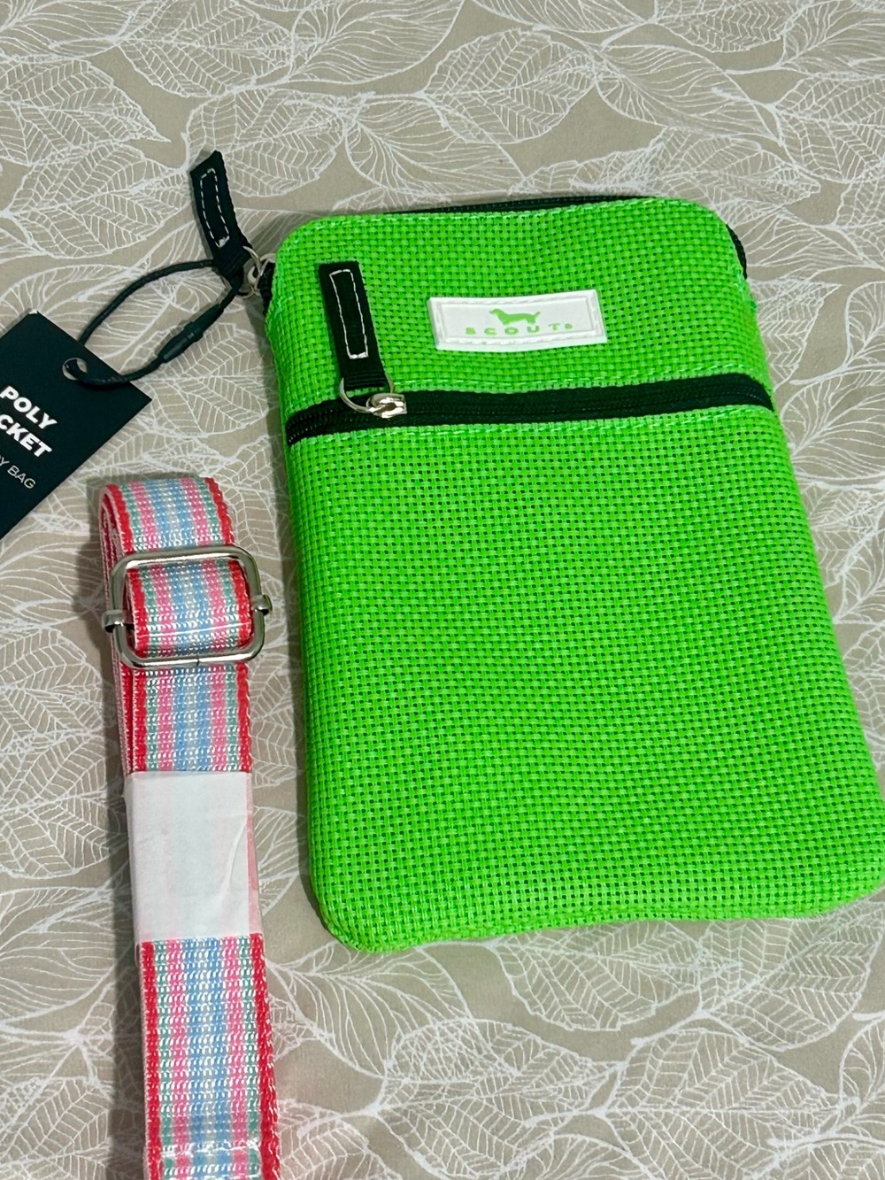 Scout Mini Poly Pocket Crossbody Bag Green Grass Adjustable Strap Travel NWT